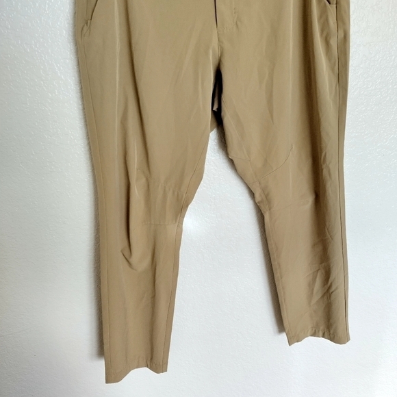 Fabletics the only pants classic fit in dark twil sz 32 x 30 - Picture 7 of 9